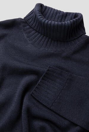 Garment-dyed wool turtleneck ESSENTIAL - Ferrante | img vers.300x/